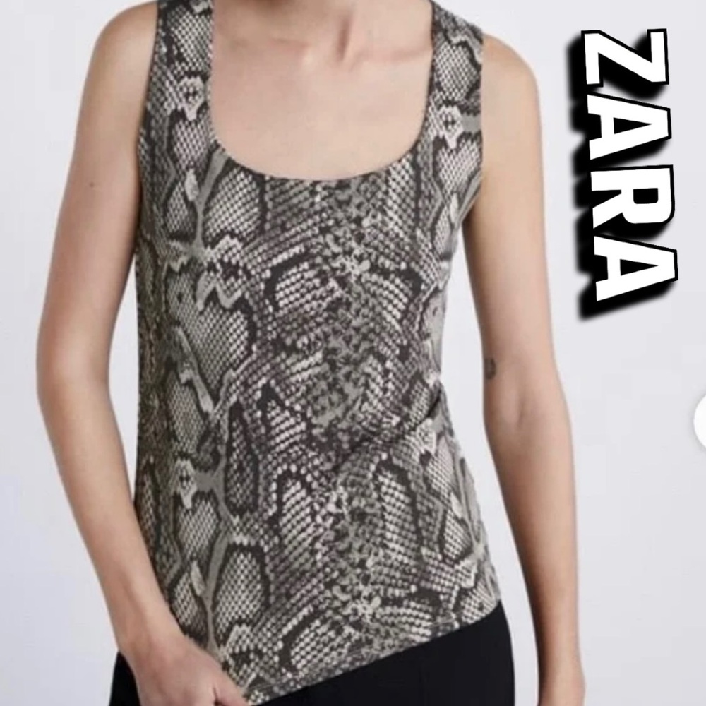 ⛄️ Zara Women's Tank Top- Tan and Gray Snake Skin Print Sleeveless Scoop Neck